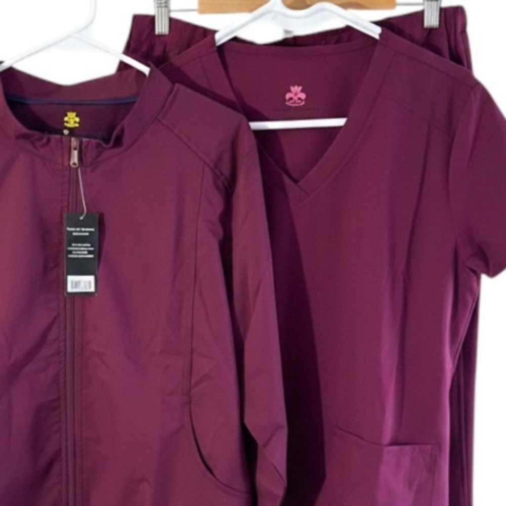 Natural Uniforms 3pc Scrub Set Wine Burgundy Jacket Top Pants Stretch Large NWT